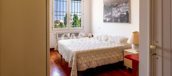 2 bedrooms Apartment in Bologna, Italy No. 321742 3