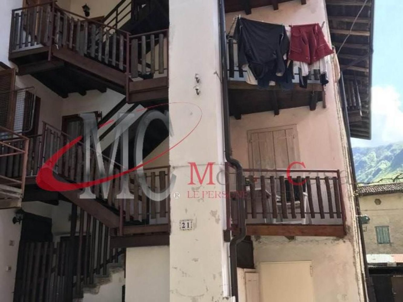 4 rooms House in Vallarsa, Italy No. 145431