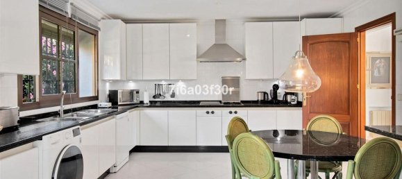 5 bedrooms House in Marbella, Spain No. 115011 21