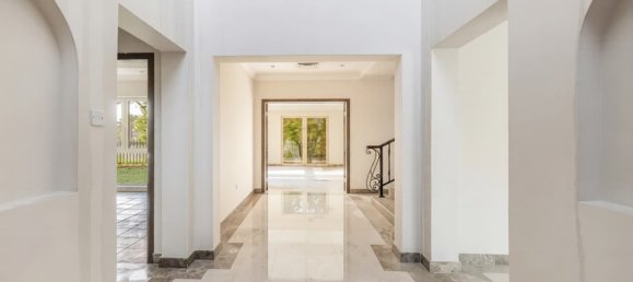 Villa de 4 dormitorios en Jumeirah Islands, UAE No. 120949 3