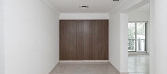 Villa de 4 dormitorios en Jumeirah Islands, UAE No. 120949 17