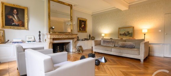 4 bedrooms House in Chartres, France No. 95160 11