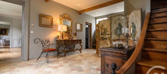 4 bedrooms House in Chartres, France No. 95160 6