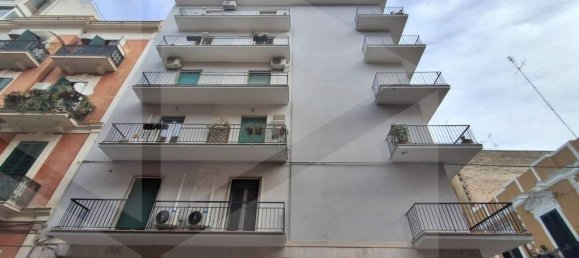 3 Schlafzimmer Wohnung in Bari, Italy, Nr. 21503 3