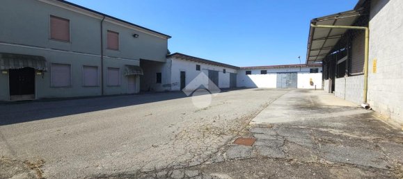 2 bedrooms House in San Martino dall'Argine, Italy No. 268809 4