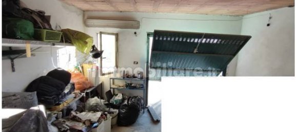 3 bedrooms Apartment in Mantua, Italy No. 341068 9