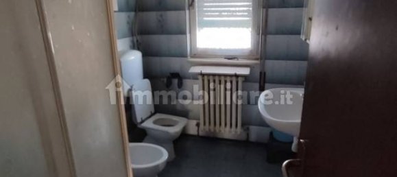 3 bedrooms Apartment in Mantua, Italy No. 341068 7