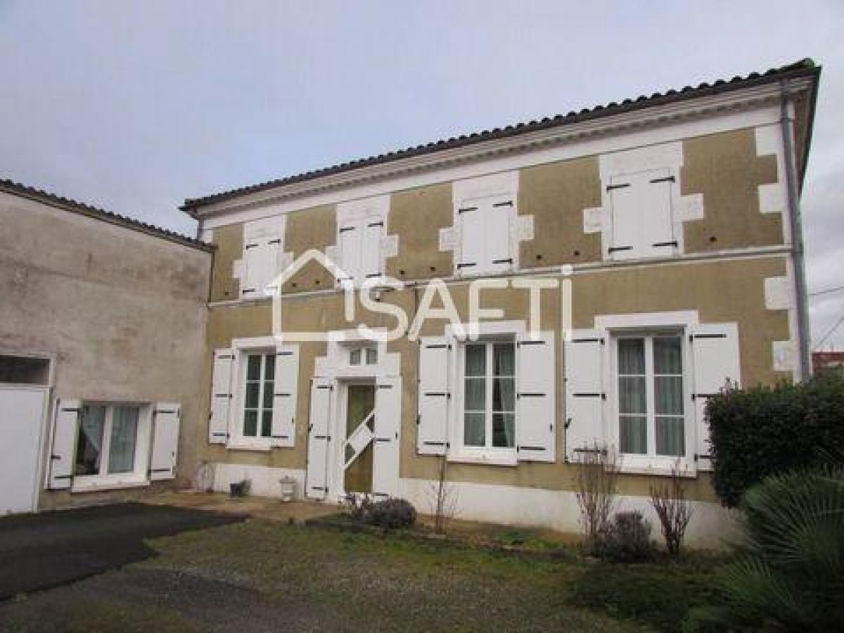 3 chambres Maison à Matha, France No. 27013