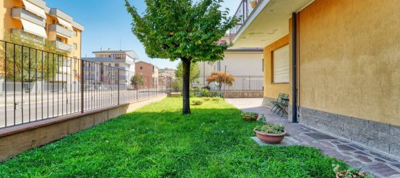 2 rooms Apartment in Lodi, Italy No. 298869 16