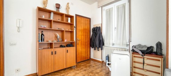 2 rooms Apartment in Lodi, Italy No. 298869 5