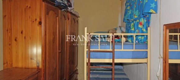 2 bedrooms Apartment in Bormla, Malta No. 2449 3