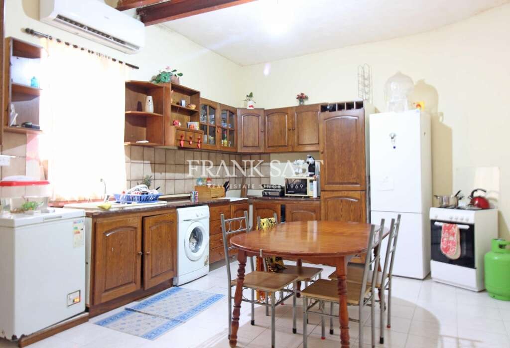 2 bedrooms Apartment in Bormla, Malta No. 2449