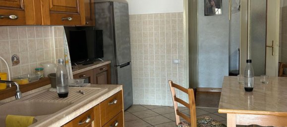 5 rooms Apartment in Turin, Italy No. 291958 5