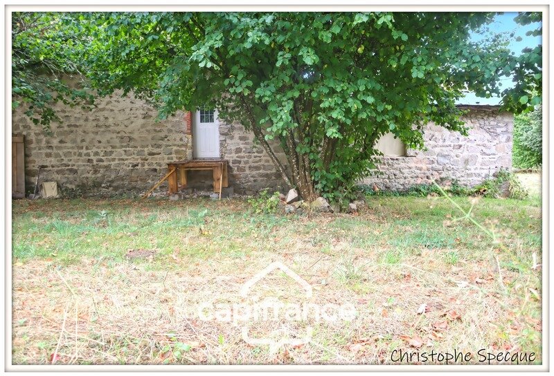 Casa de 3 dormitorios en Puy-de-Dome, France No. 355830