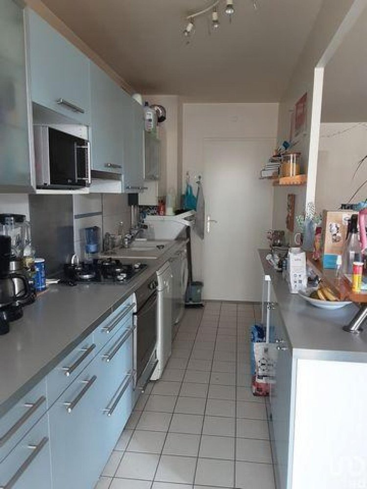 Кондоминиум  с 2 спальнями в Серри, Франция № 36551