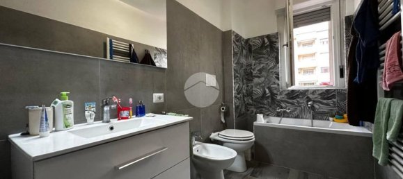 4-salle Appartement à Bussero, Italy No. 339056 17