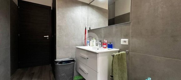 4-salle Appartement à Bussero, Italy No. 339056 18