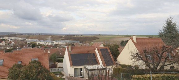 Studio in Ecquevilly, France No. 125913 6