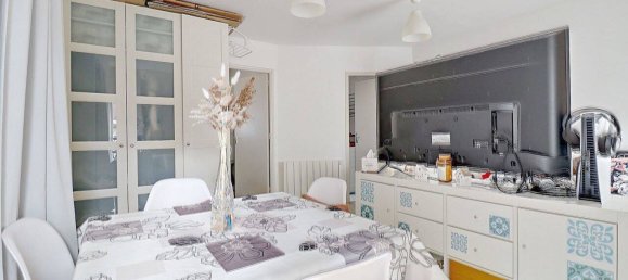 Studio in Ecquevilly, France No. 125913 4