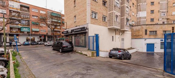 Propriété commerciale à Mostoles, Spain 376m² No. 89240 23