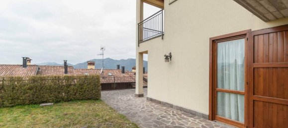 Квартира с 3 комнатами в Серина, Италия № 37243 11