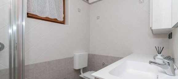 Квартира с 3 комнатами в Серина, Италия № 37243 10