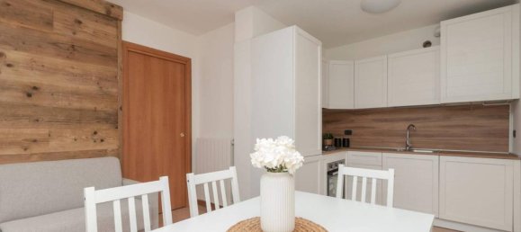 Квартира с 3 комнатами в Серина, Италия № 37243 3