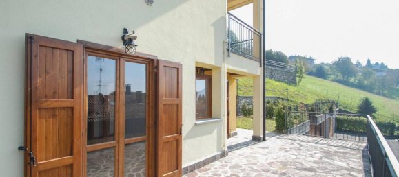 Квартира с 3 комнатами в Серина, Италия № 37243 12