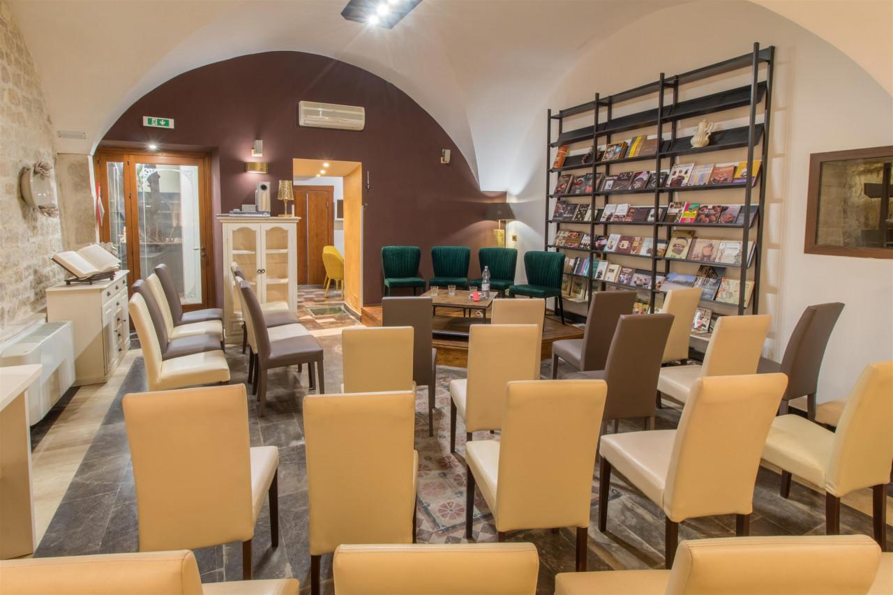 9 rooms Building in Modica, Italy No. 231761