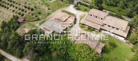 5 rooms Building in Fidenza, Italy No. 309192 2