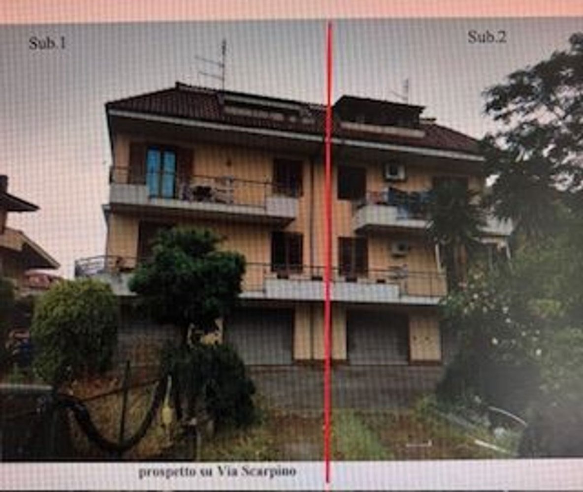 15 chambres Villa à Lamezia Terme, Italy No. 397986