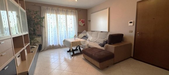 3 bedrooms Apartment in Santa Maria di Sala, Italy No. 271745 3