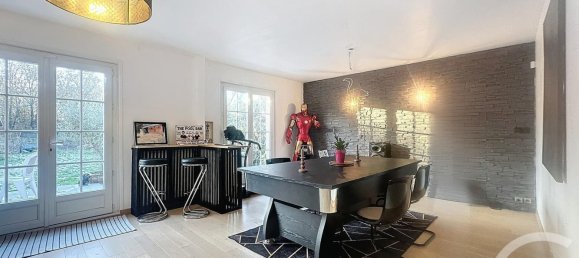 4 bedrooms House in Orleans, France No. 157845 4