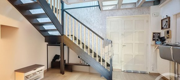 4 bedrooms House in Orleans, France No. 157845 2