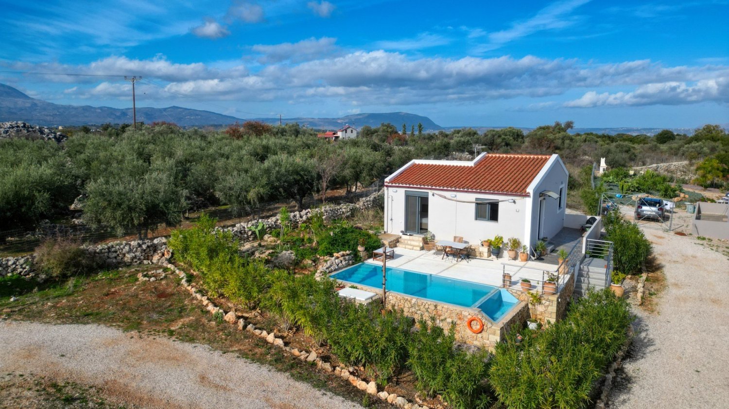 2 bedrooms Commercial property in Chania, Greece No. 8966