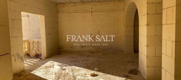 3 bedrooms Apartment in Marsalforn, Malta No. 973 5