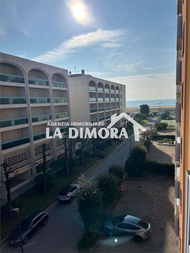 6 rooms Apartment in San Michele al Tagliamento, Italy No. 209645