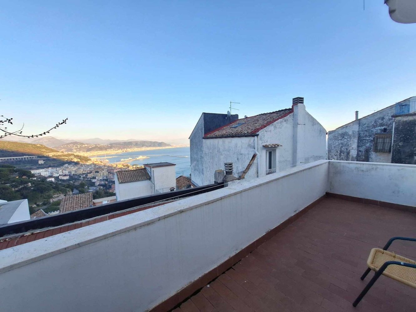 Квартира с 5 комнатами в Виетри суль Маре, Италия № 26244