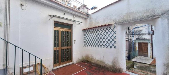 Квартира с 5 комнатами в Виетри суль Маре, Италия № 26244 6