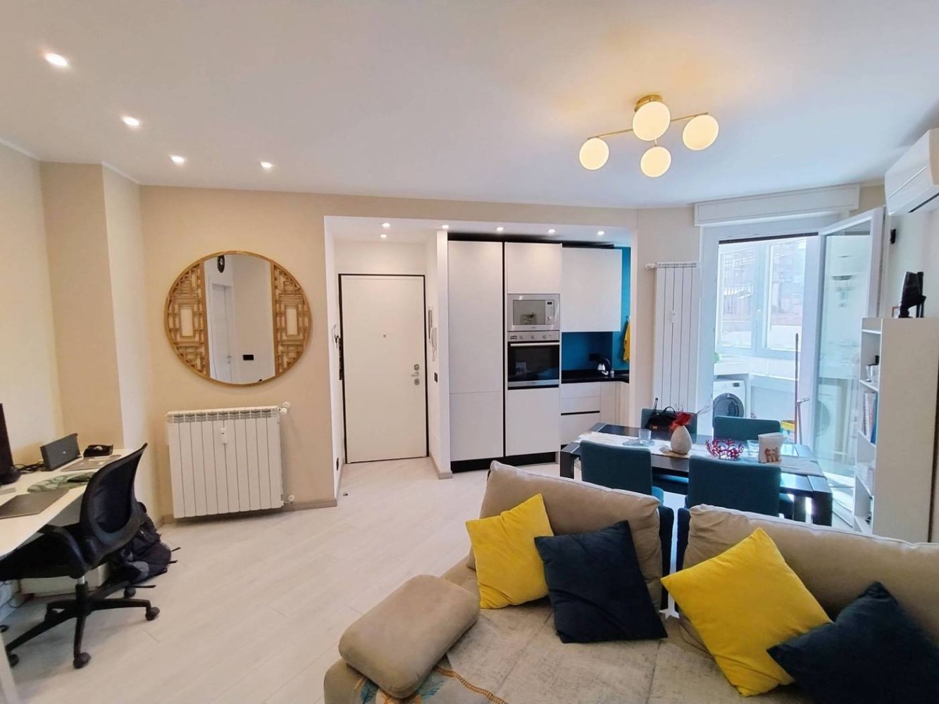 1 bedroom Apartment in Milan, Italy No. 303047