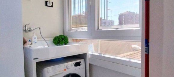 1 bedroom Apartment in Milan, Italy No. 303047 11