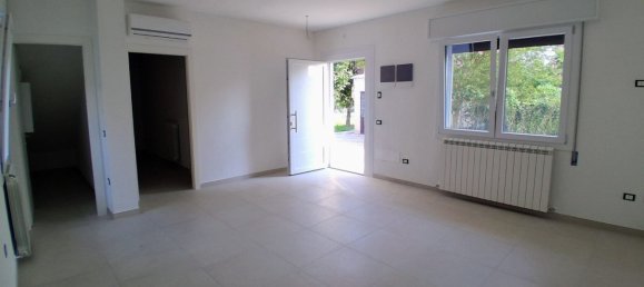 3-Zimmer Haus in Porto Viro, Italy, Nr. 304321 6