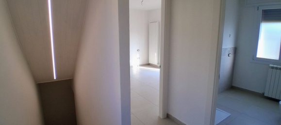 3-Zimmer Haus in Porto Viro, Italy, Nr. 304321 15
