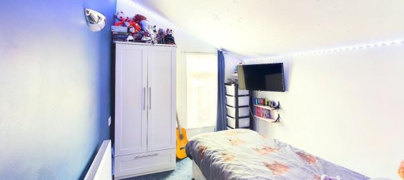 3 bedrooms House in Gillingham, United Kingdom No. 13867 13