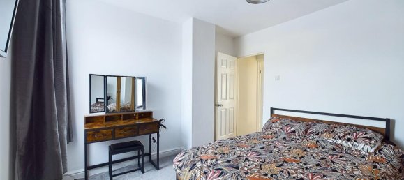 3 bedrooms House in Gillingham, United Kingdom No. 13867 11