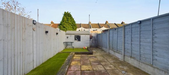 3 bedrooms House in Gillingham, United Kingdom No. 13867 4