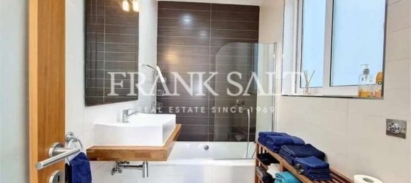 4 Schlafzimmer Penthouse in Sliema, Malta, Nr. 8557 25