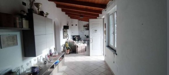 5-Zimmer Wohnung in Massa, Italy, Nr. 48957 9