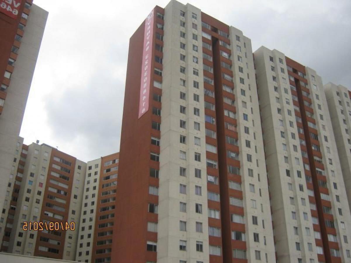 3 bedrooms House in Bogota, Colombia No. 10609