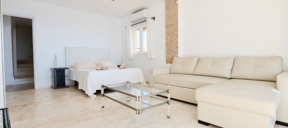 Apartamento de 2 dormitorios en Marbella, Spain No. 186891 3